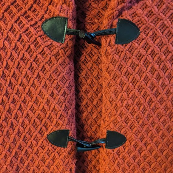 Sweater Poncho style wrap - Picture 2 of 5